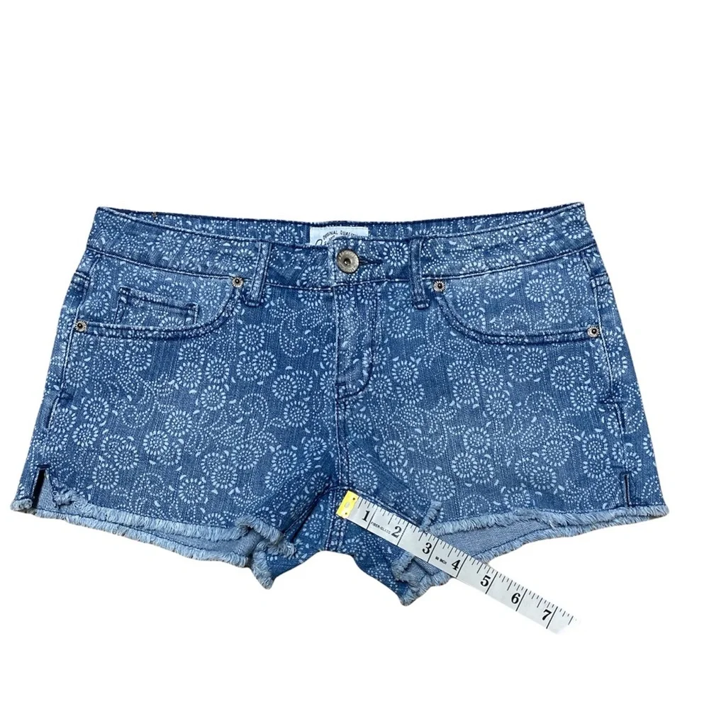 Aeropostale Low Rise Jean Shorts Womens 5/6 Bleach Denim Floral Printed Raw Hem